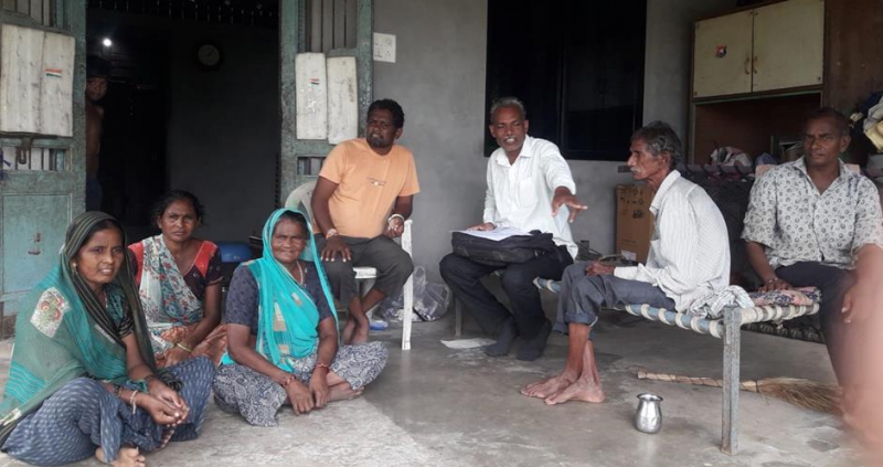 Group photo of Community visit at Gundel Village, India 